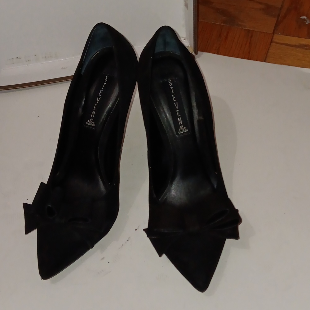 Steve Madden black heels